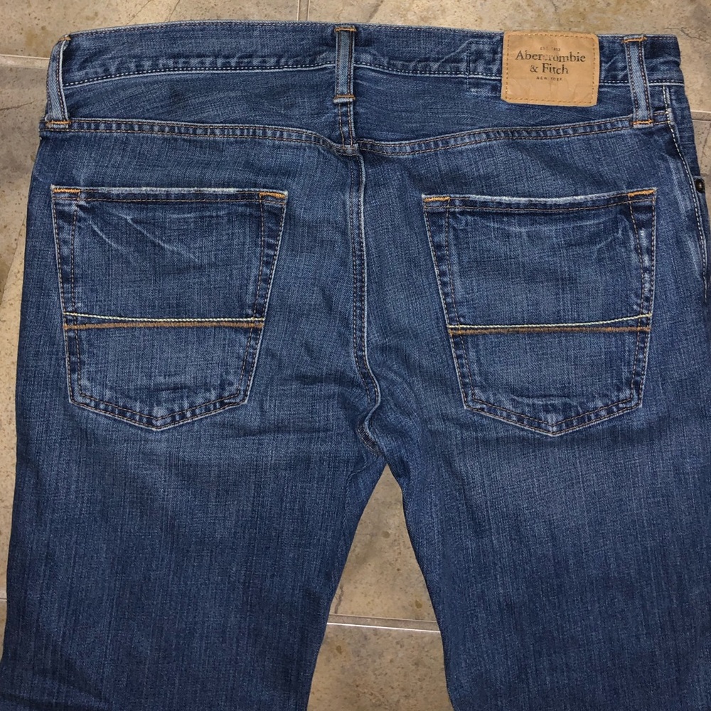 Men’s Abercrombie & Fitch Jeans.